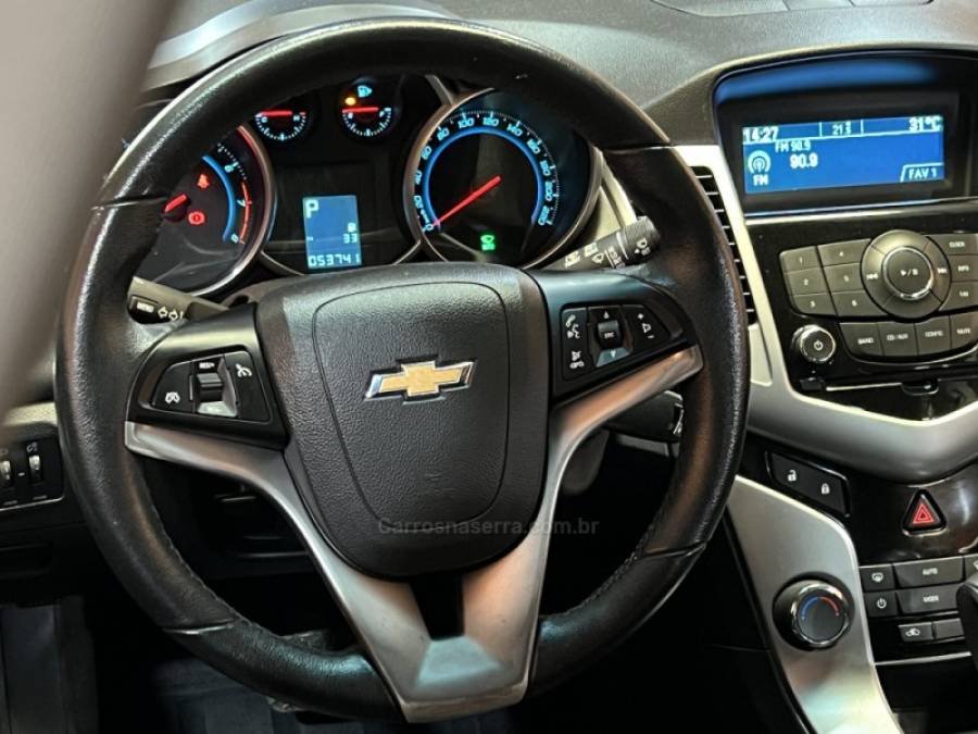 CHEVROLET - CRUZE - 2015/2015 - Branca - R$ 74.990,00