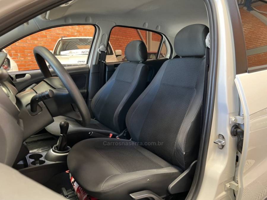 VOLKSWAGEN - GOL - 2014/2015 - Branca - R$ 43.990,00