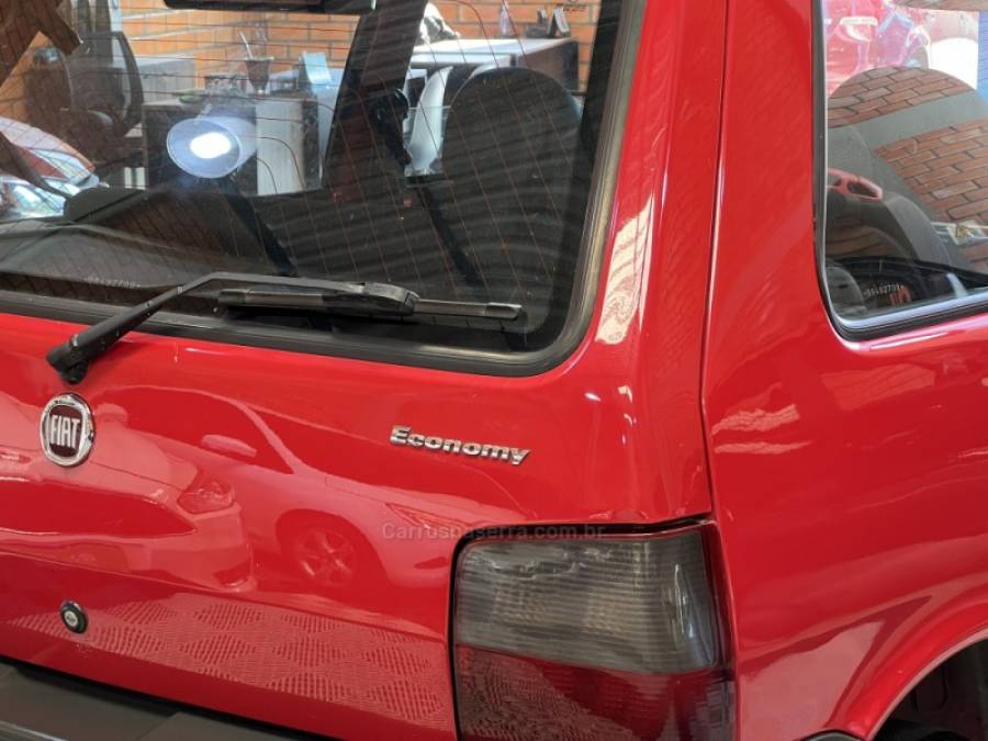 FIAT - UNO - 2010/2011 - Vermelha - R$ 21.990,00