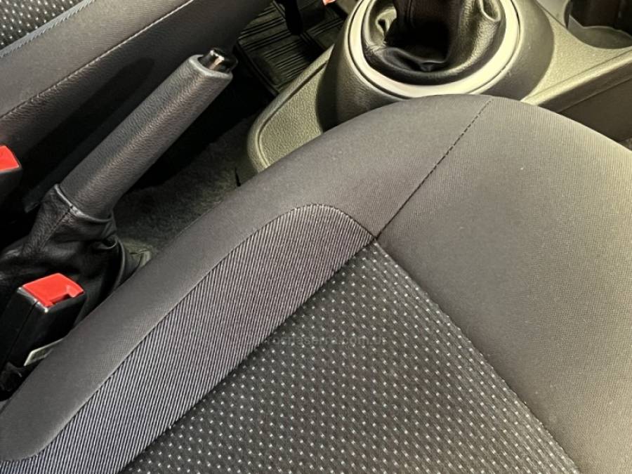 VOLKSWAGEN - GOL - 2014/2015 - Branca - R$ 43.990,00