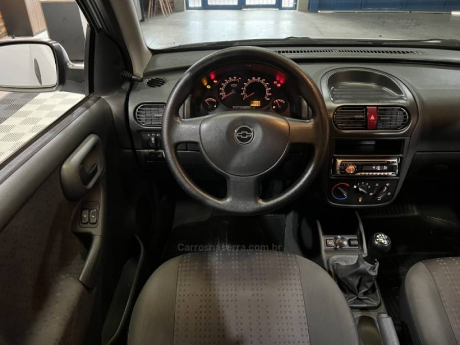 CHEVROLET - CORSA - 2012/2012 - Branca - R$ 36.990,00