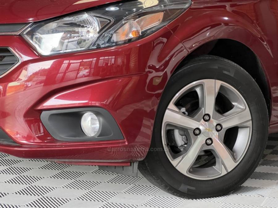 CHEVROLET - PRISMA - 2017/2018 - Vermelha - R$ 67.990,00