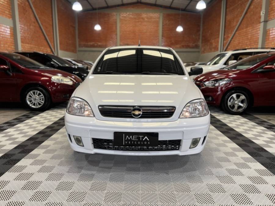 CHEVROLET - CORSA - 2012/2012 - Branca - R$ 36.990,00