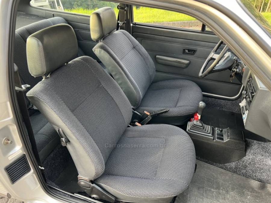 VOLKSWAGEN - GOL - 1994/1994 - Prata - R$ 39.900,00