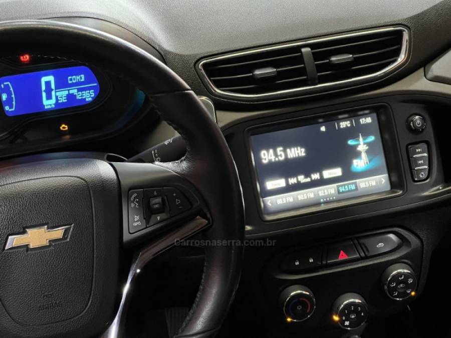 CHEVROLET - PRISMA - 2017/2018 - Vermelha - R$ 67.990,00