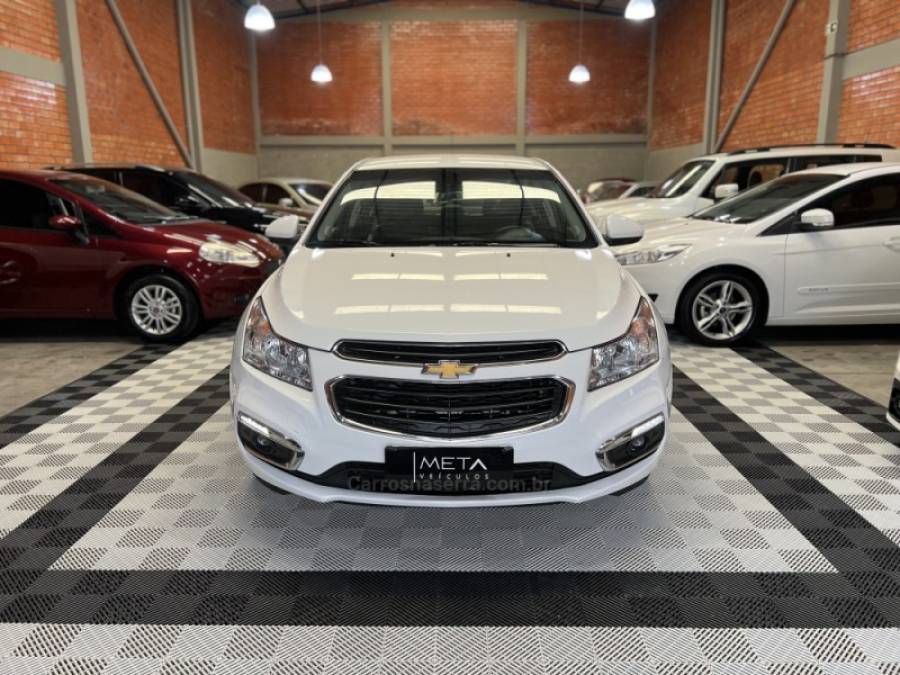 CHEVROLET - CRUZE - 2015/2015 - Branca - R$ 74.990,00