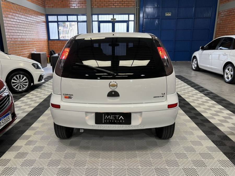 CHEVROLET - CORSA - 2012/2012 - Branca - R$ 36.990,00