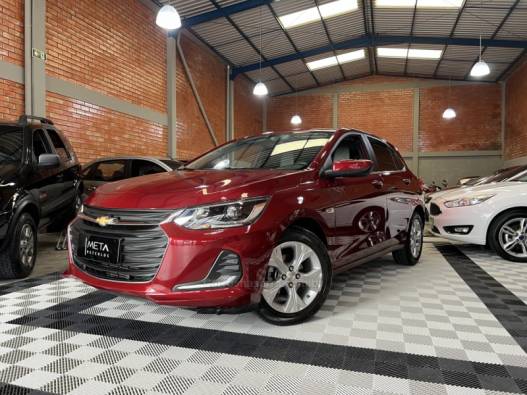 CHEVROLET - ONIX - 2020/2020 - Vermelha - R$ 81.990,00