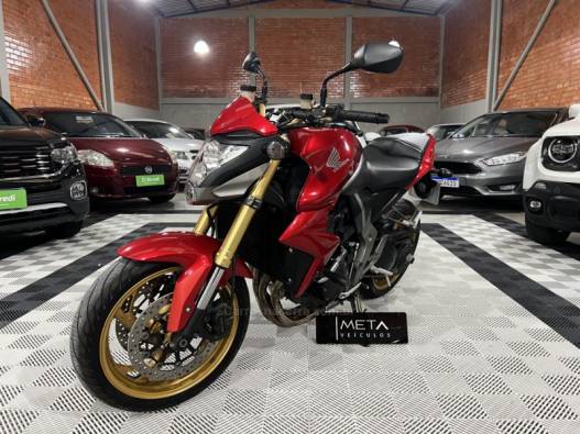 HONDA - CB 1000R - 2012/2013 - Vermelha - R$ 54.990,00
