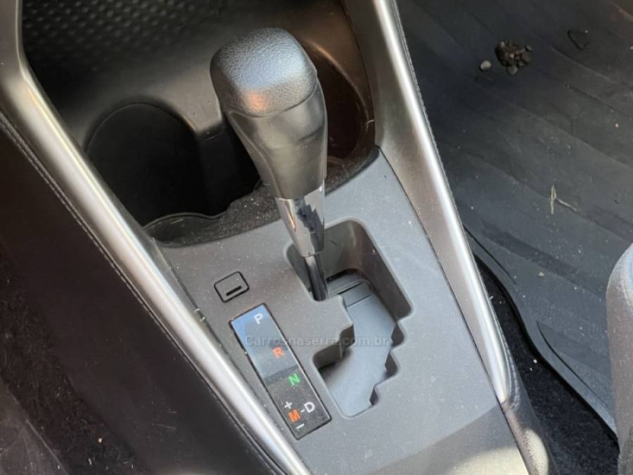 TOYOTA - YARIS - 2020/2020 - Branca - R$ 79.990,00