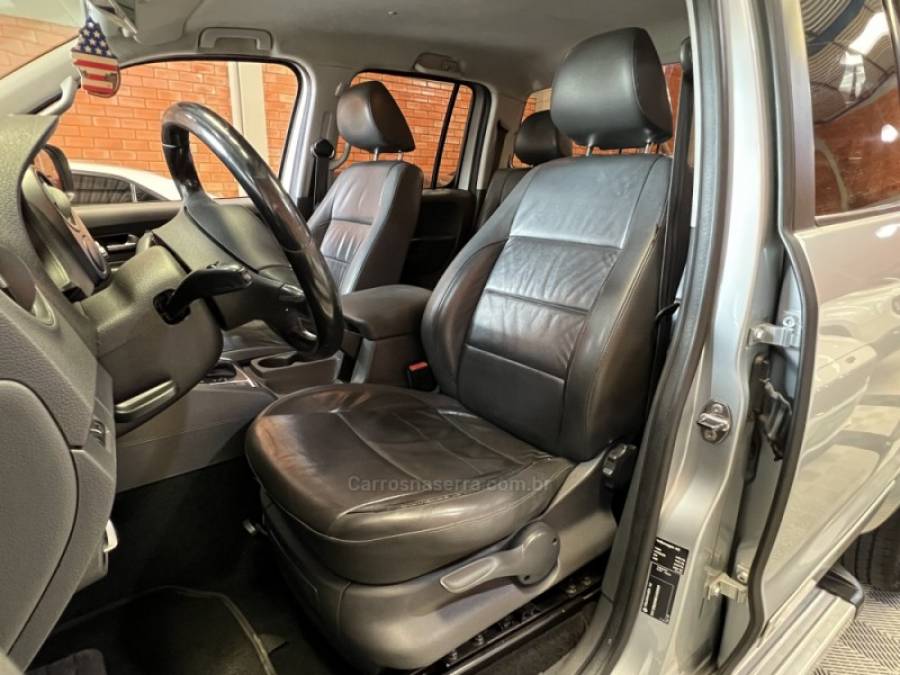 VOLKSWAGEN - AMAROK - 2014/2014 - Prata - R$ 104.990,00