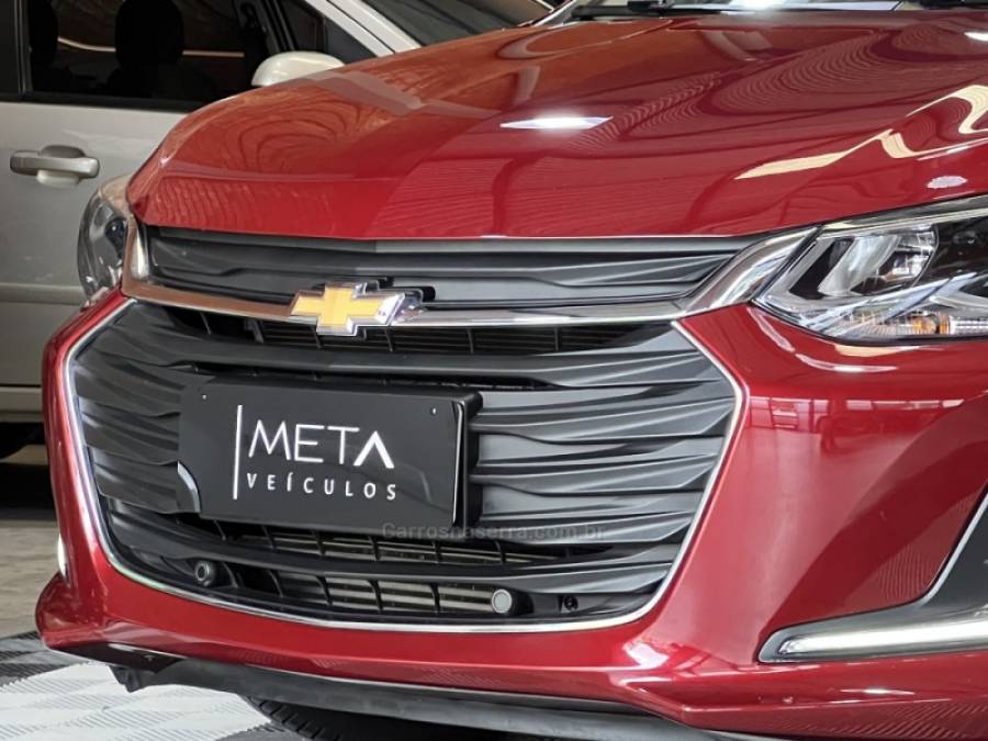 CHEVROLET - ONIX - 2020/2020 - Vermelha - R$ 81.990,00