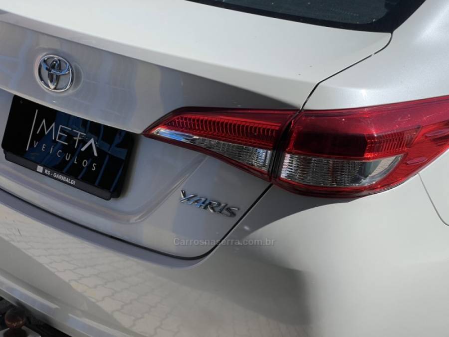 TOYOTA - YARIS - 2020/2020 - Branca - R$ 79.990,00
