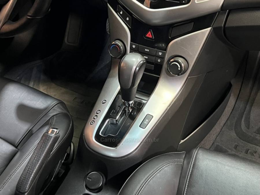 CHEVROLET - CRUZE - 2015/2015 - Branca - R$ 74.990,00