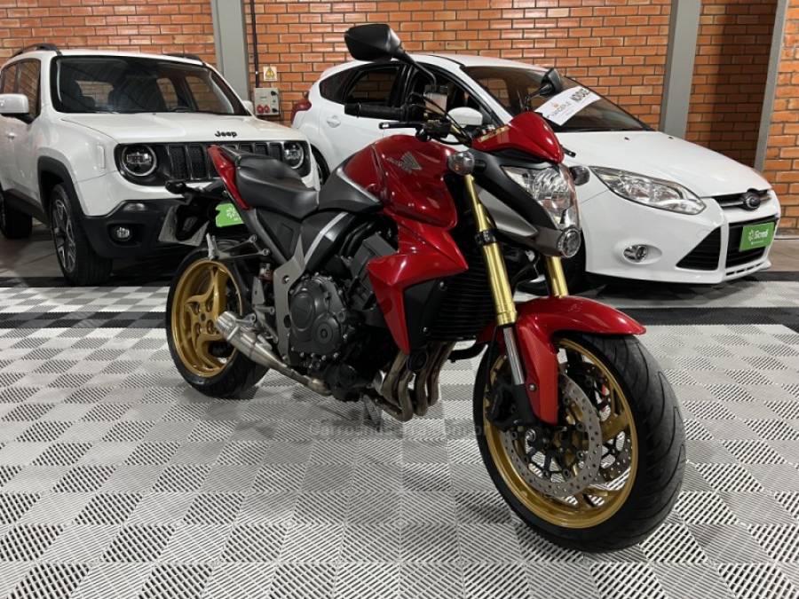 HONDA - CB 1000R - 2012/2013 - Vermelha - R$ 54.990,00